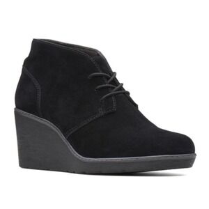 Clarks Black Suede Wedge Ankle Boots Lace Up Side Zip Women's Size 9